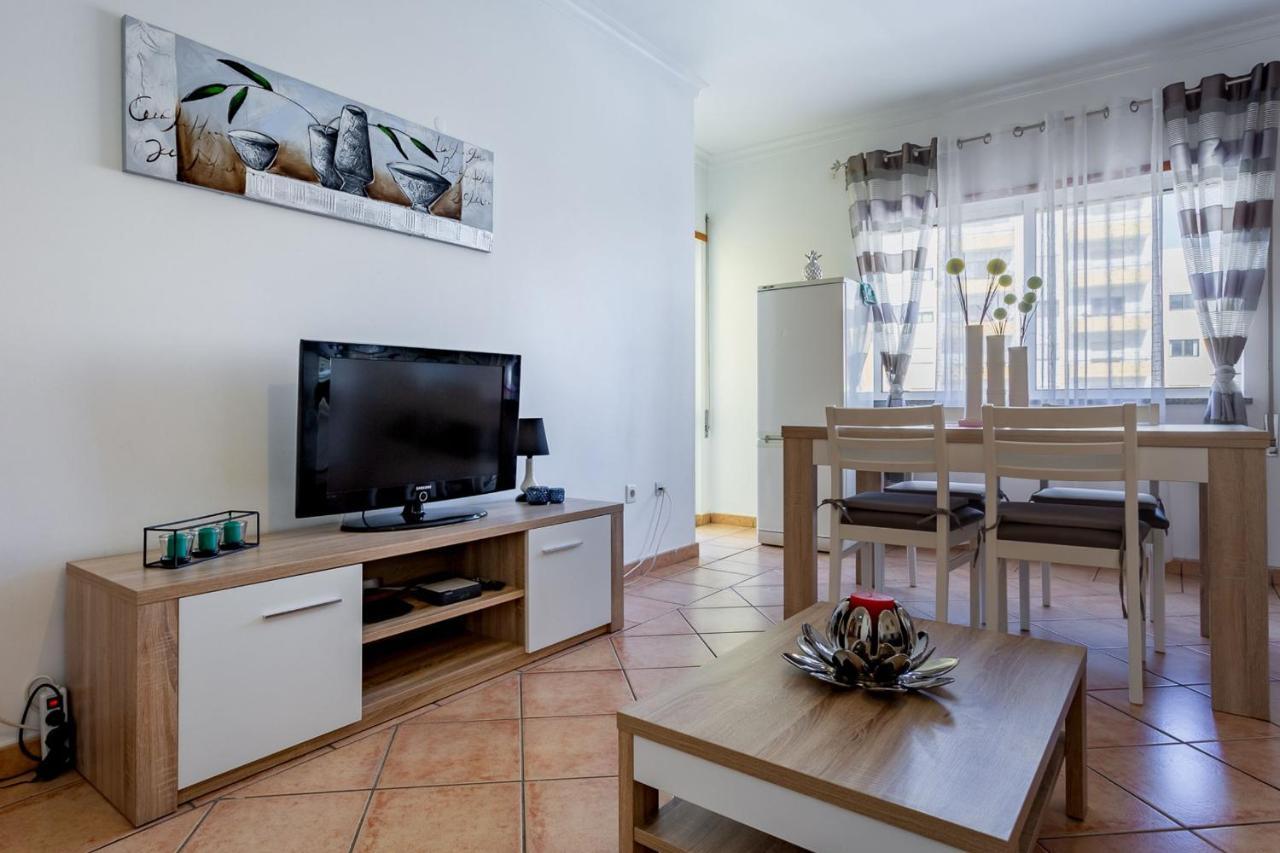 Light & Comfy Apartment W/ Pool & Balcony By Lovelystay Portimao Exterior photo